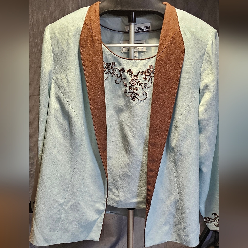 Ladies Linen sleeveless top and Jacket